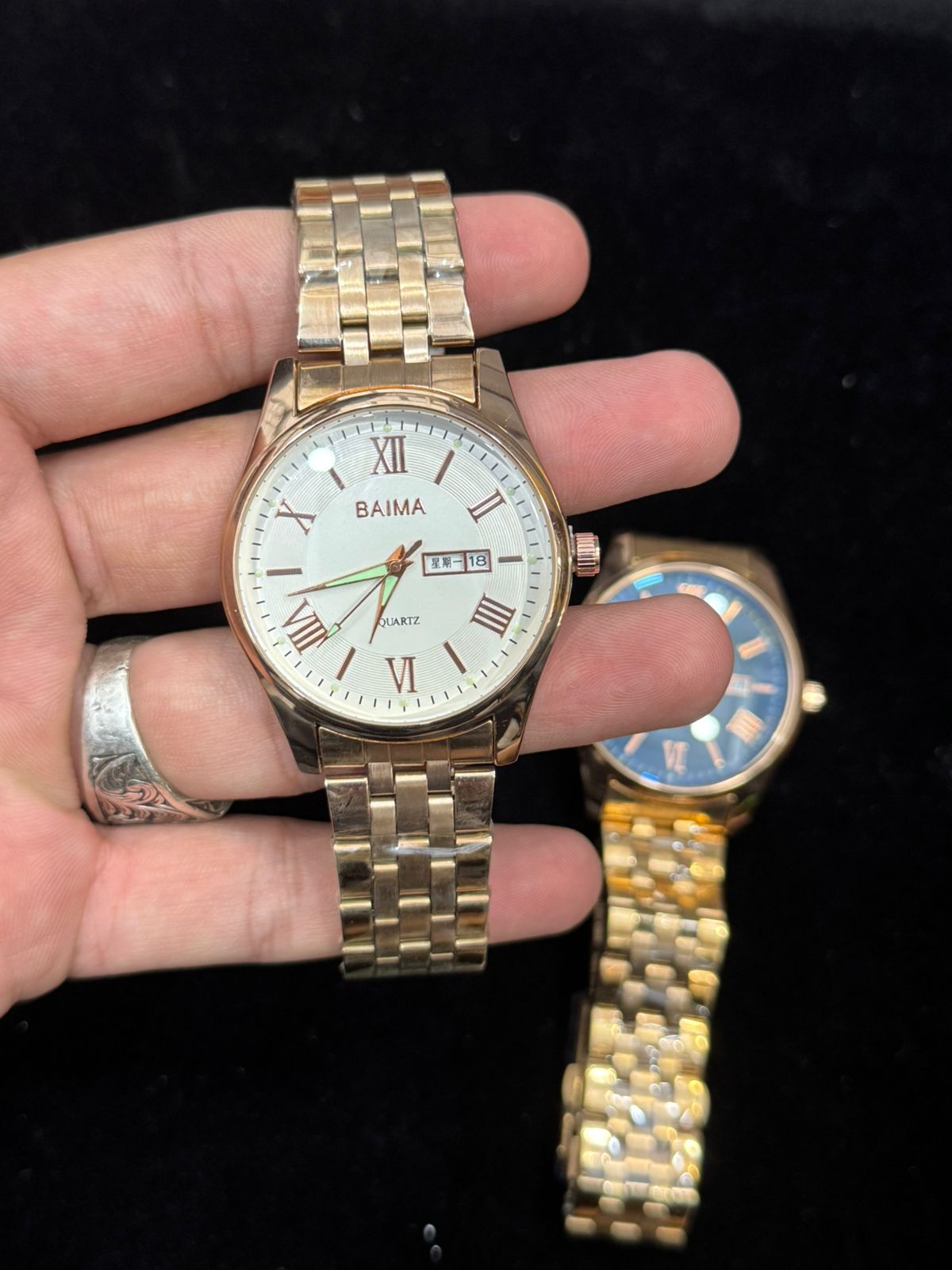 Baima Quartz Stainless Steel Wristwatch – Roman Numerals Day Date Display Elegant Silver White Dial Watch