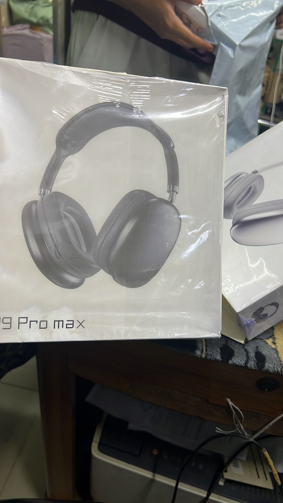P9 Wireless Bluetooth Over-Ear Headphones – High Bass, Noise Reduction, Foldable & Portable Pro Max Headset